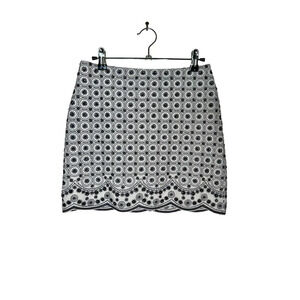 Club Monaco Women 00 White Beaded Mini Skirt Hand Embroidered Scalloped Floral